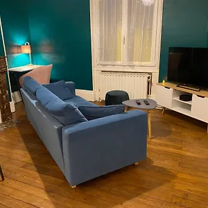 appartement-3-pices-2-chambres-avec-garage.hotels-rhonealpes.com/